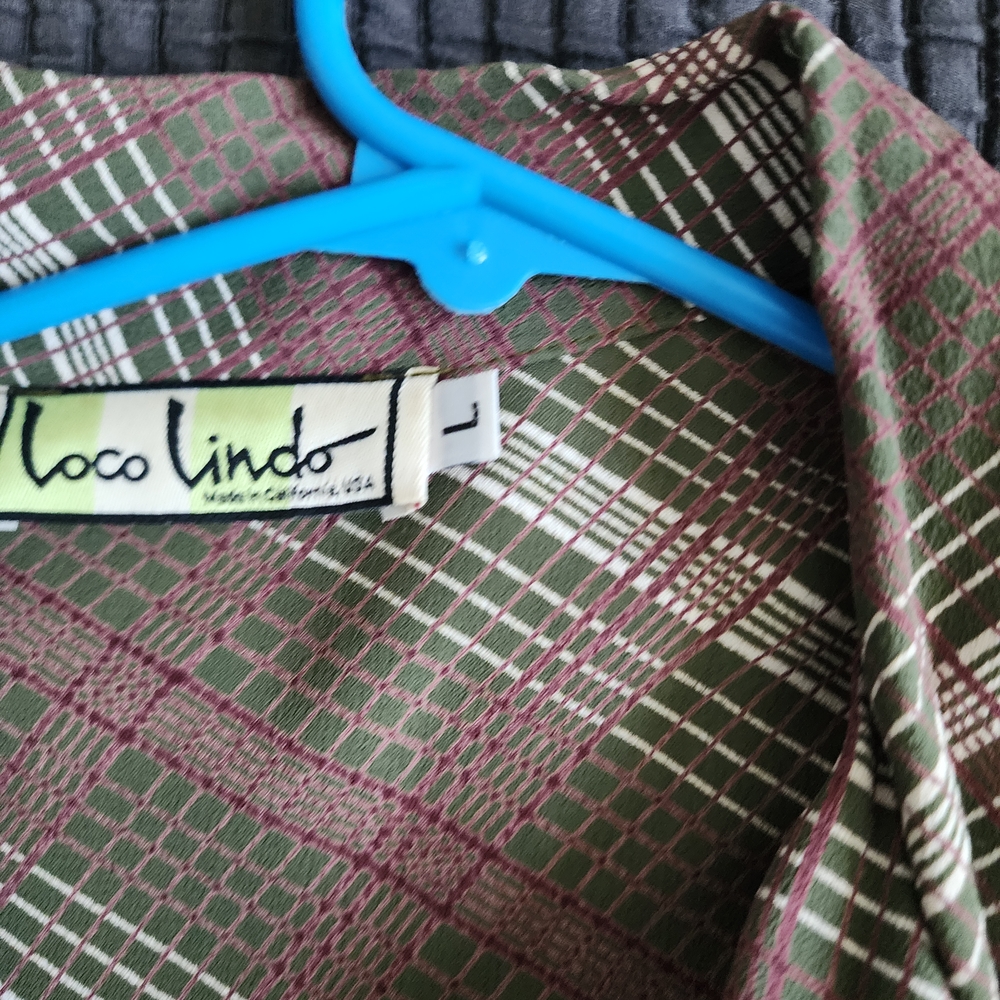 Loco Lindo Women's Green Plaid Blouse